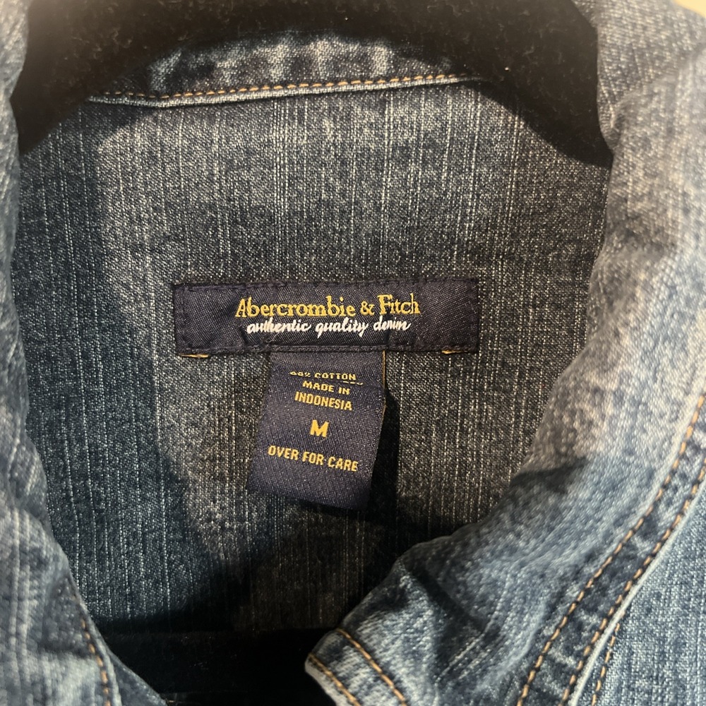 Abercrombie‎ & Fitch Vintage Women's Medium Denim Jean Jacket Trucker Zip Up - Picture 2 of 5